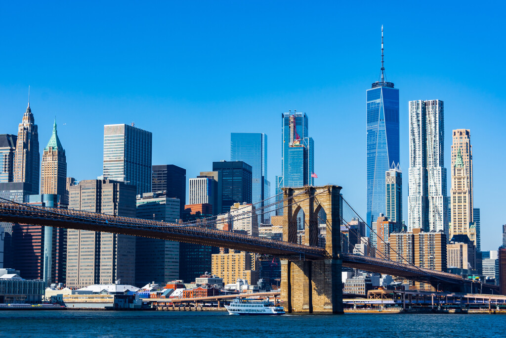 Brooklyn Bridge with Manhattan in the background