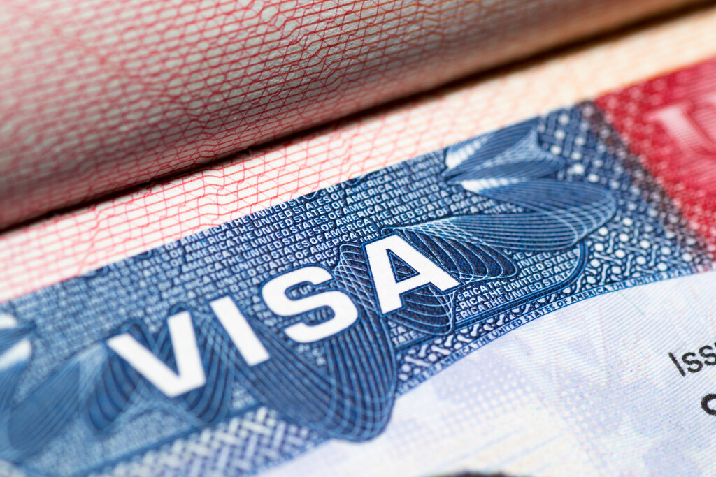 Wiza pieczęć podróży paszport imigracyjny, licencja: shutterstock/By